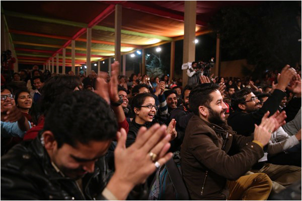 Successive editions of the Jashn-e-Rekhta have generated a very enthusiastic mass of attendees, suggesting that there is much scope for the revival of Urdu in India